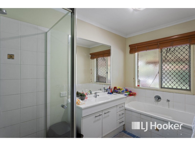 62 Cricket Road, Regency Downs QLD 4341