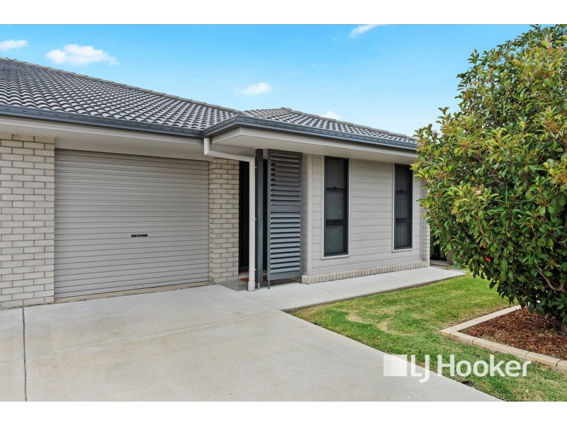 2/7 Richmond Terrace, Plainland QLD 4341