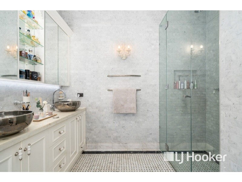 39 Oakridge Street, Burbank QLD 4156