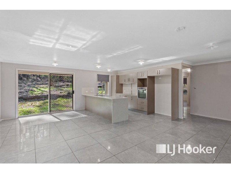 35 Beames Drive, Laidley South QLD 4341