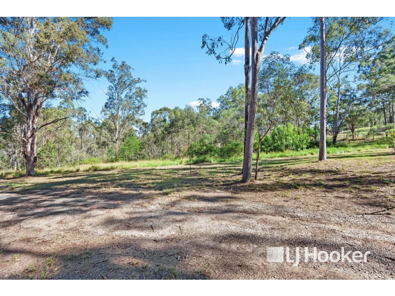 35 Beames Drive, Laidley South QLD 4341