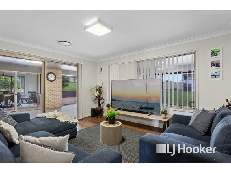 24 White Gums Road, Hatton Vale QLD 4341