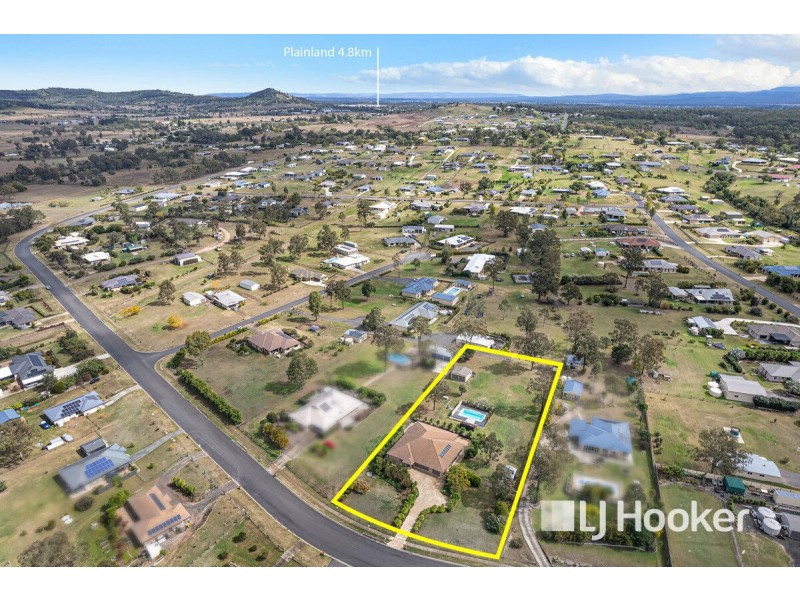 24 White Gums Road, Hatton Vale QLD 4341