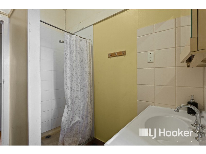 36 Robert Street, Forest Hill QLD 4342