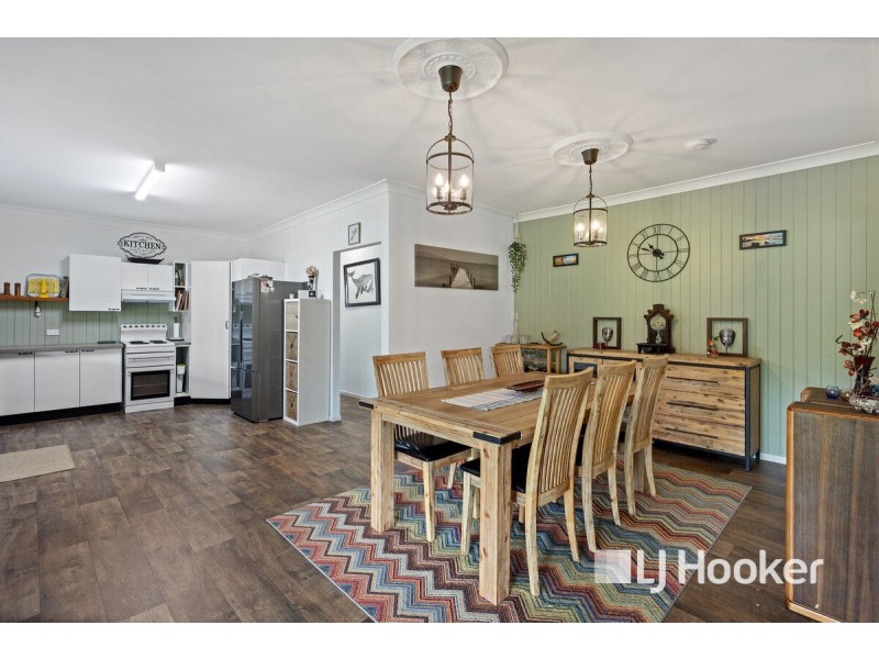 10b Firetail Avenue, Regency Downs QLD 4341