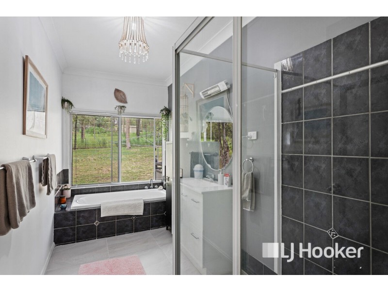 10b Firetail Avenue, Regency Downs QLD 4341