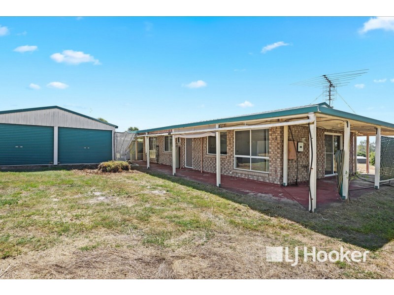 102 Lakes Drive, Laidley Heights QLD 4341