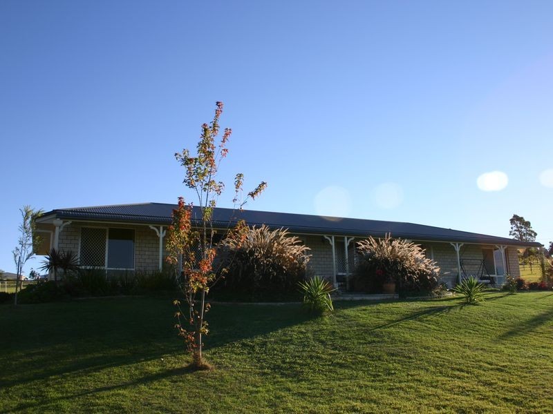 151 Lakes Drive, Laidley Heights QLD 4341