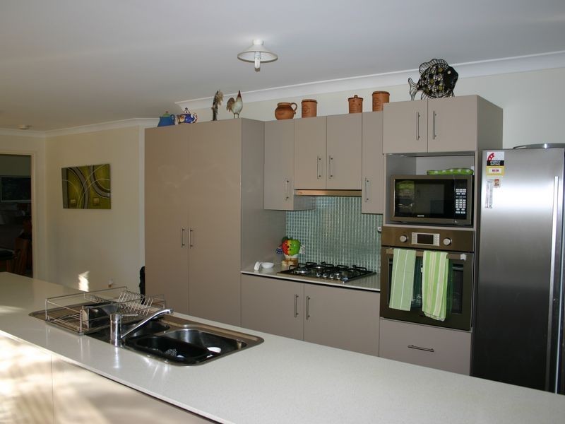 151 Lakes Drive, Laidley Heights QLD 4341