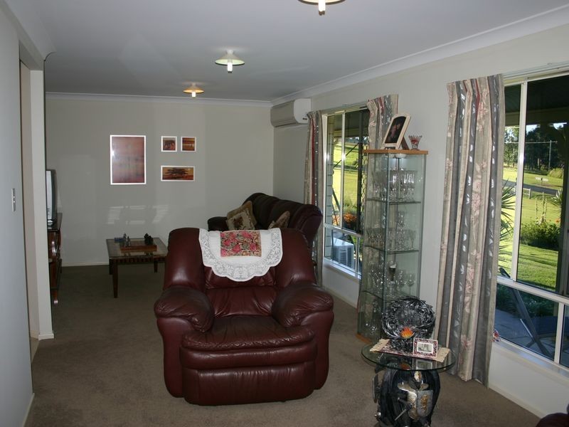 151 Lakes Drive, Laidley Heights QLD 4341