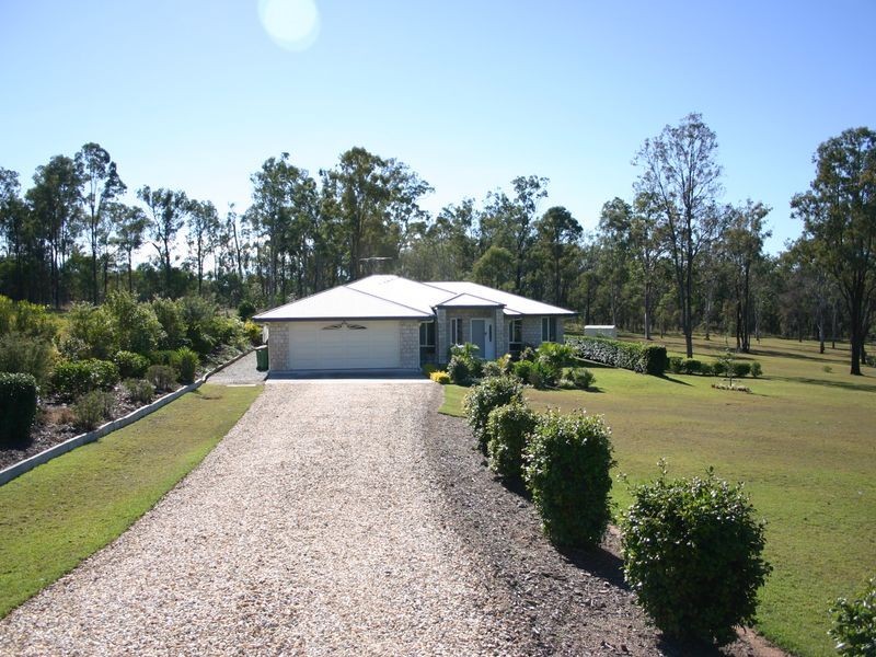 10 Senior Court, Kensington Grove QLD 4341
