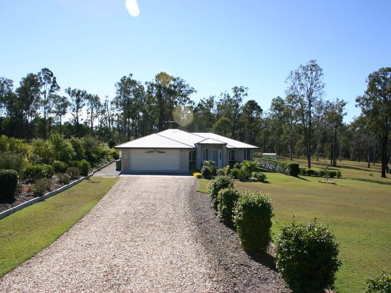 10 Senior Court, Kensington Grove QLD 4341