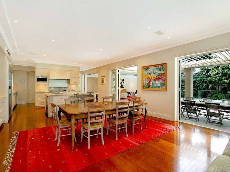 15 Drumalbyn Road, Bellevue Hill NSW 2023