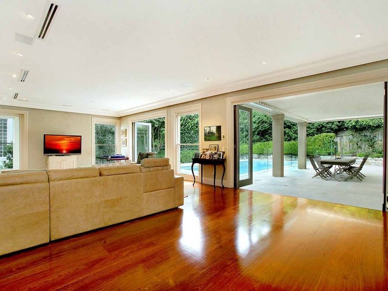 15 Drumalbyn Road, Bellevue Hill NSW 2023