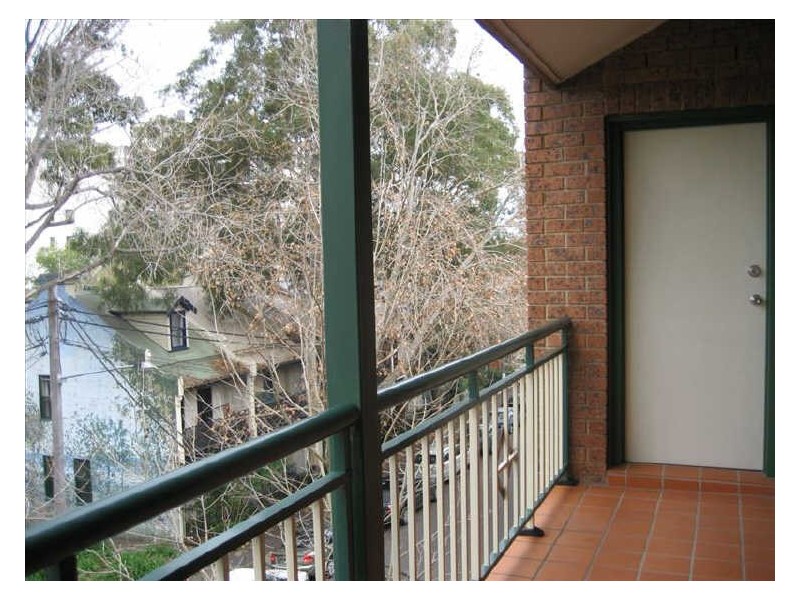 18/9 – 19 Nickson Street, Surry Hills NSW 2010