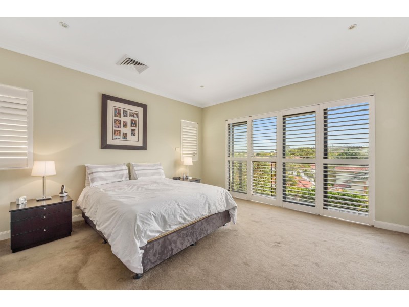 74 Gilgandra Road, North Bondi NSW 2026