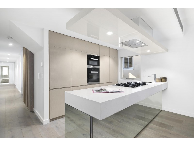 11/49-51 Fletcher Street, Tamarama NSW 2026