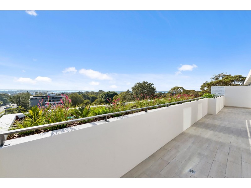 404/316-320 Taren Point Road, Caringbah NSW 2229