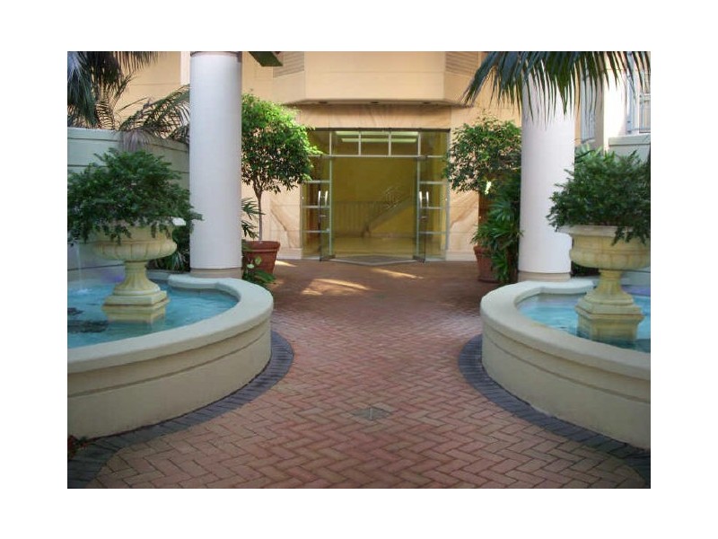 8 Spring Street, Bondi Junction NSW 2022