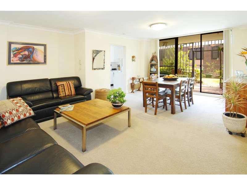 2/16-18 Botany Street, Bondi Junction NSW 2022