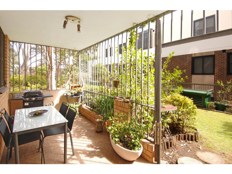 2/16-18 Botany Street, Bondi Junction NSW 2022