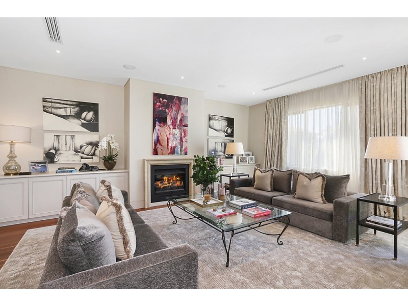 69 Edgecliff Road, Woollahra NSW 2025