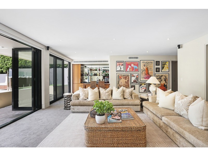 69 Edgecliff Road, Woollahra NSW 2025