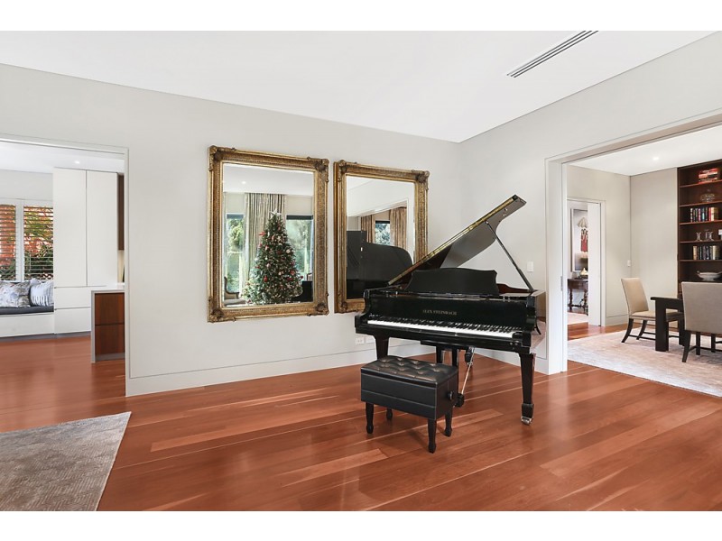 69 Edgecliff Road, Woollahra NSW 2025