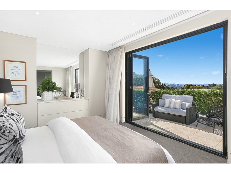 69 Edgecliff Road, Woollahra NSW 2025