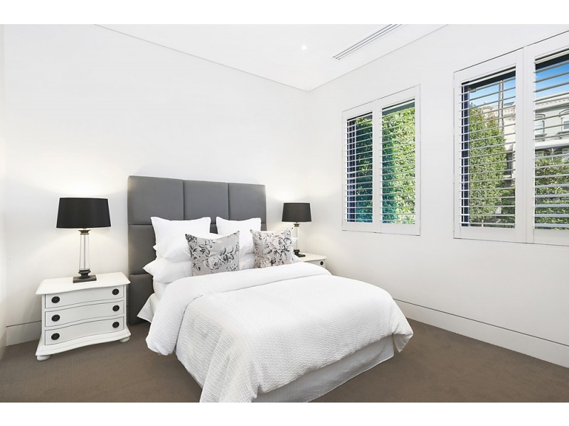 69 Edgecliff Road, Woollahra NSW 2025