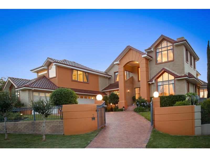 7 Chevalier Crescent, Hunters Hill NSW 2110