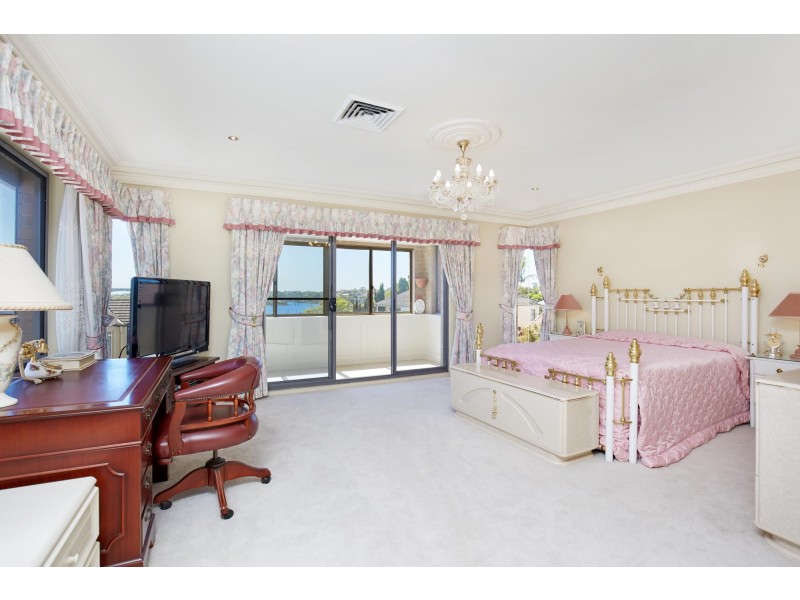 7 Chevalier Crescent, Hunters Hill NSW 2110