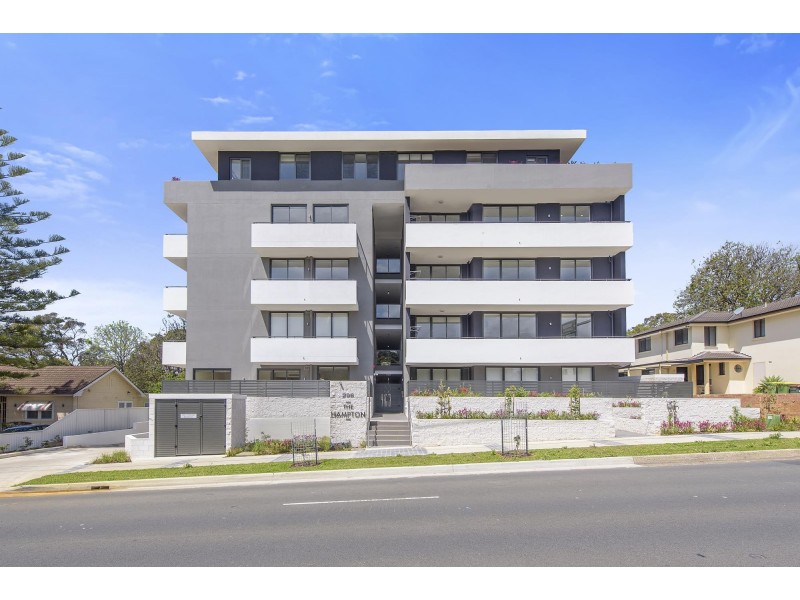303/298 Taren Point Road, Caringbah NSW 2229