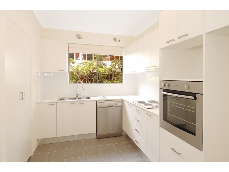 8/27 Penkivil Street, Bondi NSW 2026