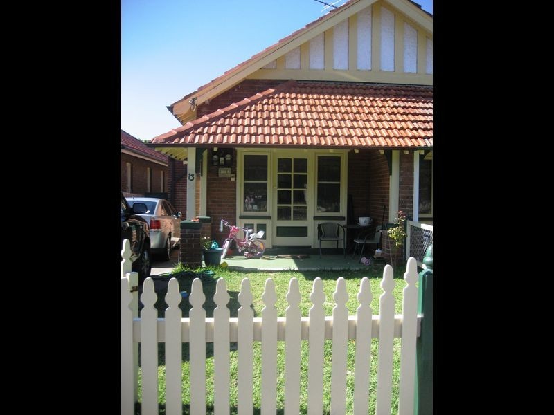 13 Bowman Street, Drummoyne NSW 2047