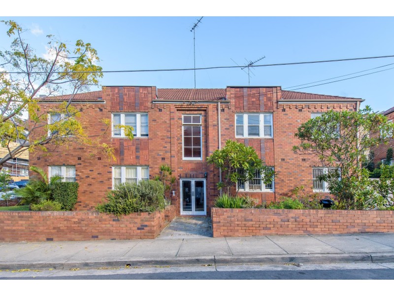 2/1 Ormond Gardens, Coogee NSW 2034