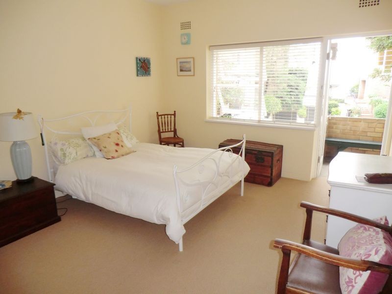 2/6 Gladswood Gardens, Double Bay NSW 2028