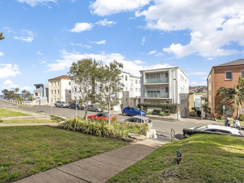 2/152 RAMSGATE AVENUE, North Bondi NSW 2026