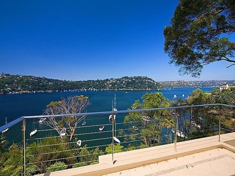 1 The Tor Walk, Castlecrag NSW 2068