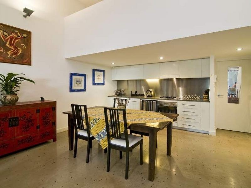 18 Lyons Rd, Camperdown NSW 2050