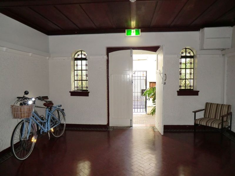 2/13-17 Hughes Street, Potts Point NSW 2011