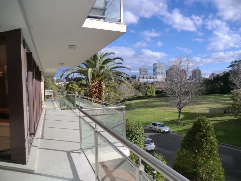 1/11 Cooper Park Road, Bellevue Hill NSW 2023