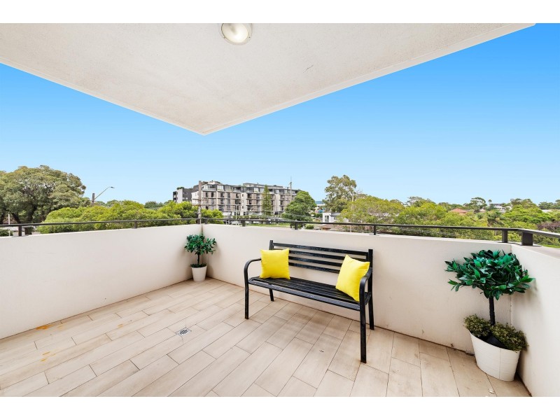 202/320 Taren Point Road, Caringbah NSW 2229