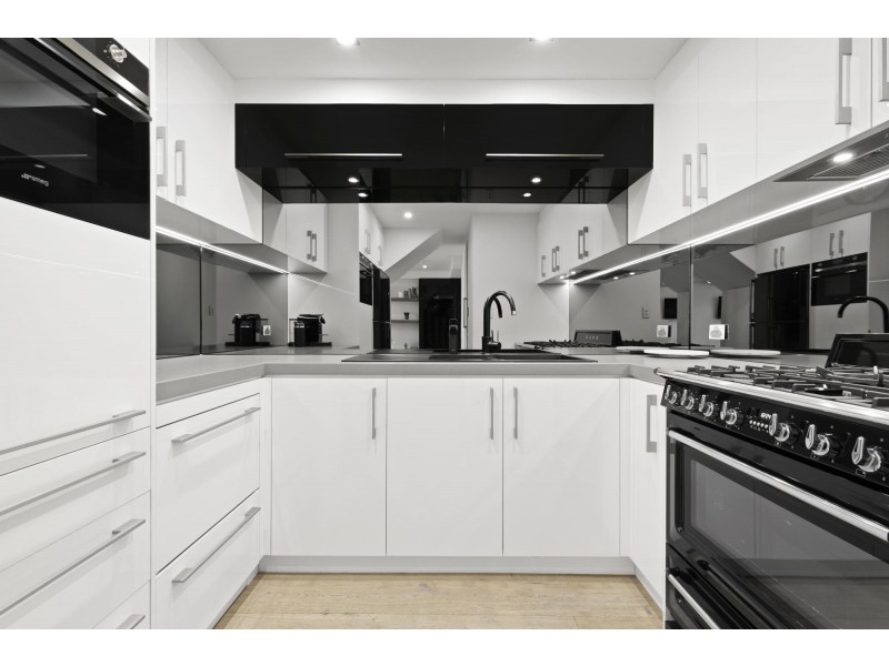 63/27 Palmer Street, Woolloomooloo NSW 2011