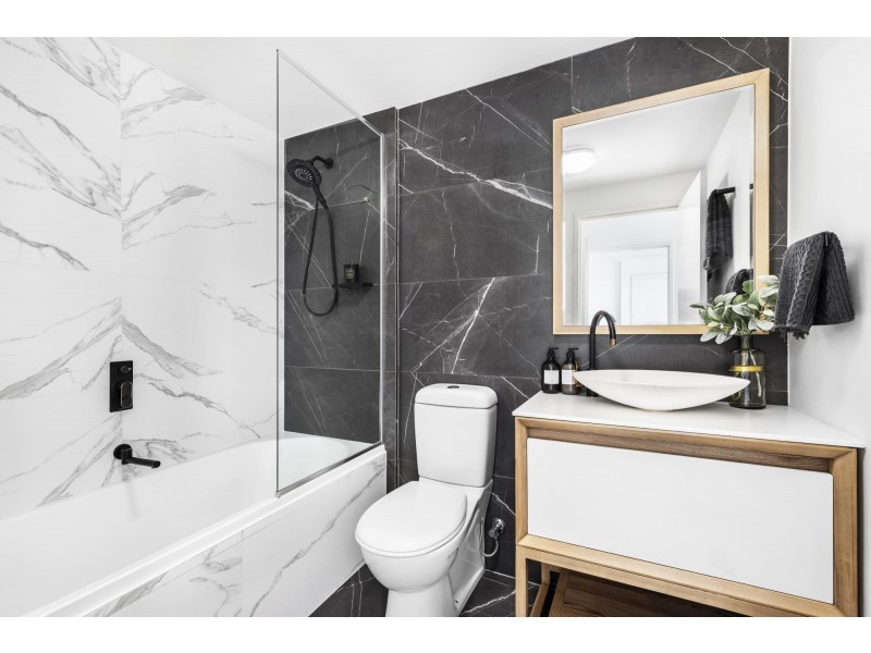 F604/7 Hunter Street, Waterloo NSW 2017