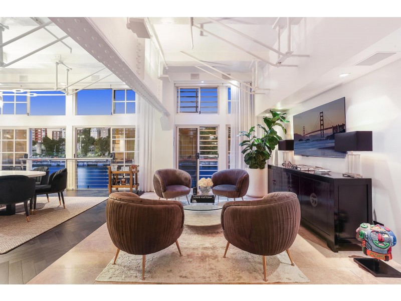 327/6E Cowper Wharf Roadway, Woolloomooloo NSW 2011