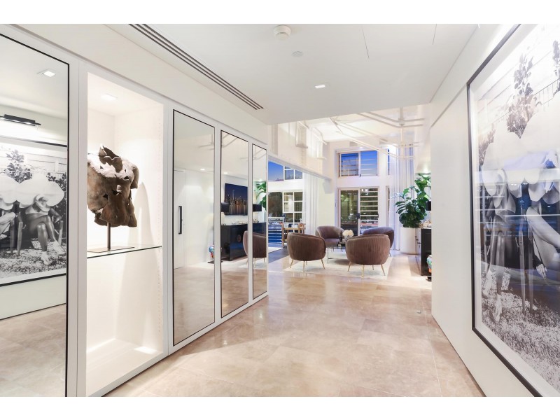 327/6E Cowper Wharf Roadway, Woolloomooloo NSW 2011