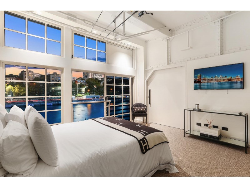 327/6E Cowper Wharf Roadway, Woolloomooloo NSW 2011