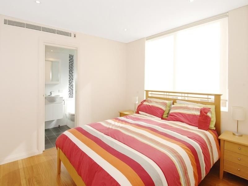 2/130 Curlewis Street, Bondi NSW 2026