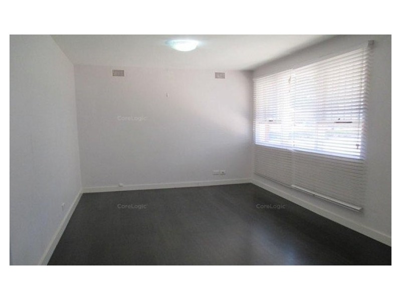 1/4 Maloney Street, Eastlakes NSW 2018